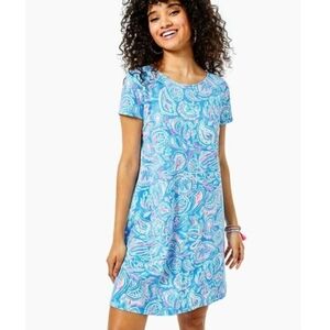 Lilly Pulitzer Kimi T-Shirt Dress in the Zanzibar Blue Fish Kiss Print- MEDIUM
